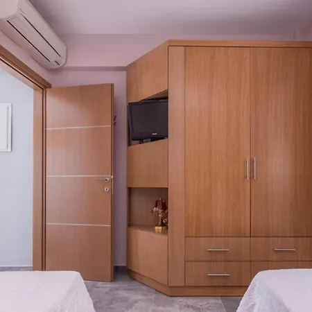 Hotel Dionysos & Hanioti