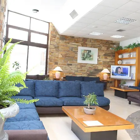 Dionysos & Szálloda Hanióti