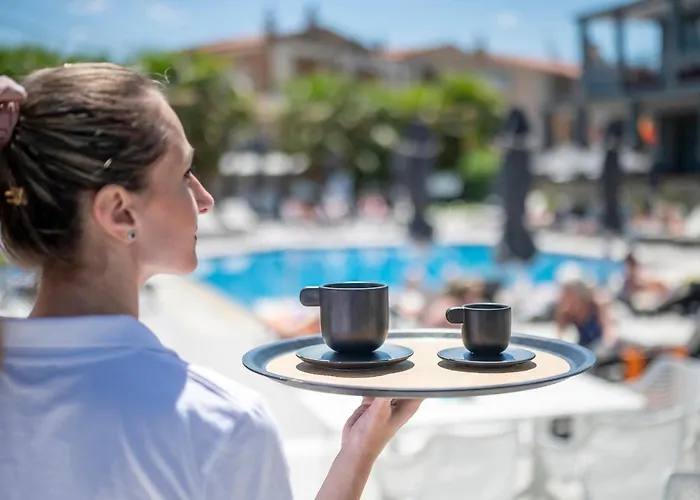 Dionysos & 3* Ханиоти