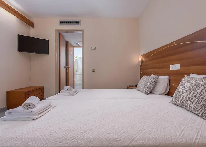 Otel Dionysos &