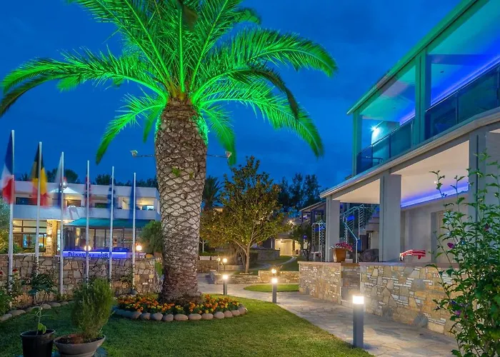 Dionysos & Otel 3*
