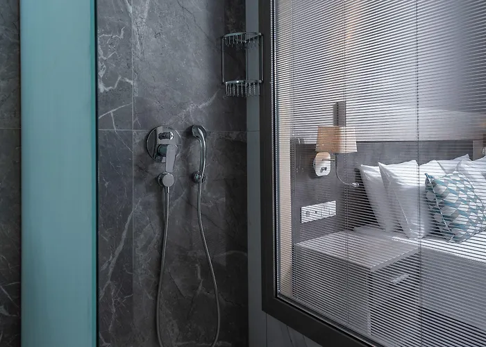 Dionysos & Отель Ханиоти