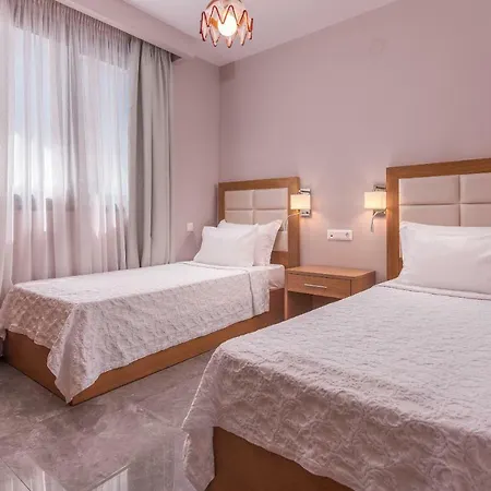 Dionysos & Hotel 3*