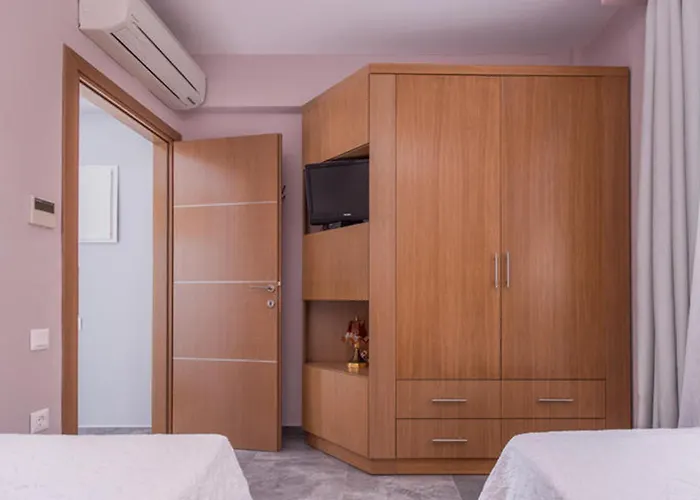 Hotel Dionysos & Chaniotis